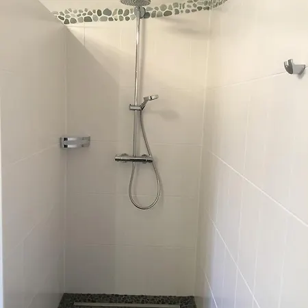 Almroeserl Apartamento *