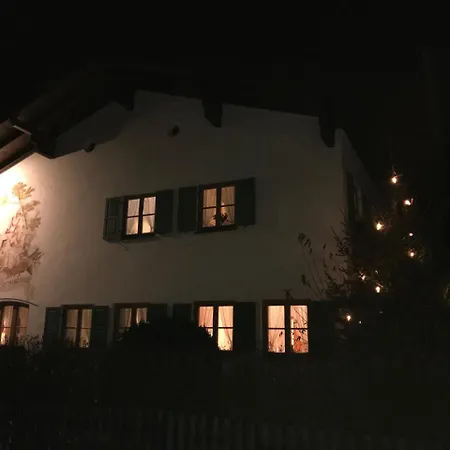 Almroeserl Mittenwald