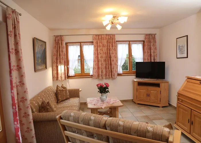 Almroeserl Apartmán